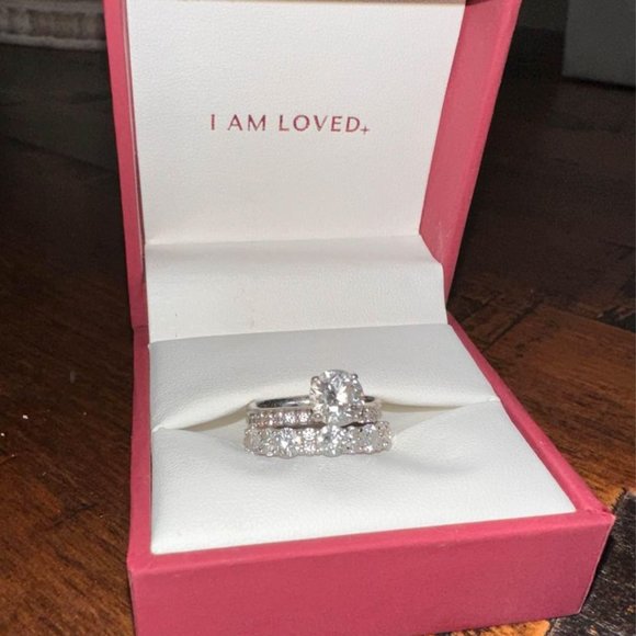 3 Carat Wedding Set - Picture 2 of 5